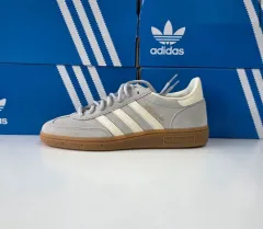 アディダス スペツィアル グレー スニーカー 245