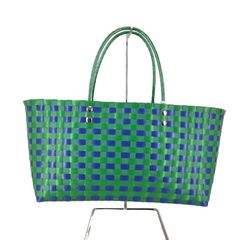 Item thumbnail for item 1f4ac0a0-0d95-466e-9e5c-d0cf9531892f