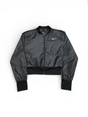 NIKE (W) スウッシュ ランニング ジャケット