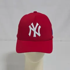 MLB ニューヨーク・ヤンキース レッド ナイロン ベースボールキャップ 帽子 53-55cm 0908