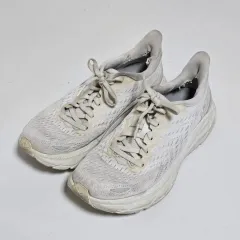 HOKA ONE ONE ホカオネオネ クリフトン8 白 ランニングシューズ 240 c