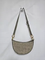 チャールズアンドキース ベージュ ツイード HOBO BAG クロスバック ショルダーバッグ 1215