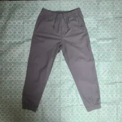 ユニクロ コットン ジョガー パンツ (グレー)