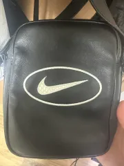 ナイキ シュプリーム コラボ ショルダーバッグ