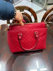 グッチ 正規品 マイクロシマ Supreme GGロゴ バッグ レッド カラー 百貨店購入 単品