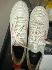 ミズノ モレリア NEO IV ベータ ジャパン 白 ラディアント レッド 270