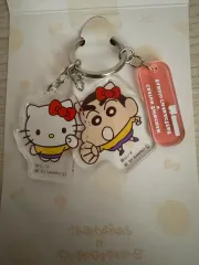 限定モデル ハローキティ クレヨンしんちゃん コラボ キーホルダー