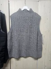 ケーブル ニット ベスト グレー J BY 新品