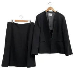 23区 オンワード樫山 スカートスーツ ノーカラージャケット フック留 ブラック サイズ48 XXL~3XL相当 