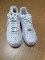 新品 NIKE ナイキ エアフォース1 オールホワイト スニーカー