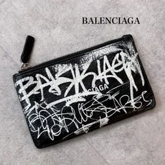 2026年最新】balenciaga フラグメントケースの人気アイテム - メルカリ