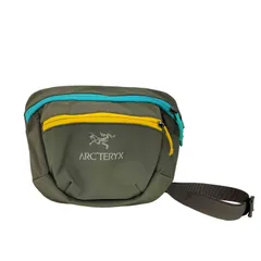 2026年最新】arc'teryx beams arro waistpackの人気アイテム - メルカリ