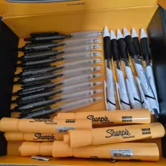 ボールペン(黒0.5)+蛍光ペン / 22個 まとめ