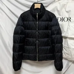 J*0様 ほぼ未使用品✨ タグ付き Dior オブリーク ダウン 44 トロッタ 今年の冬はこれ☆】DIOR オブリーク パファージャケット (Dior/ダウン
