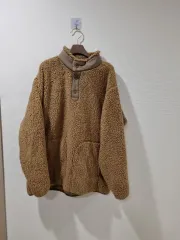 ユニクロ ホワイトマウンテニアリング フリース ジャケット