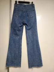 ブーツカット デニム ズボン