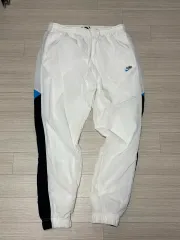 ナイキ ウィンドブレーカー パンツ