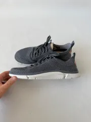 US 9M クラークス（Clarks）スニーカー（新品）