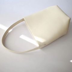 新品未使用】ayakawasaki sankaku bag yellow - メルカリ