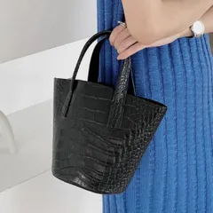 バケツ型 本革2WAYバッグ 巾着 斜め掛け 2色 肩掛け 通勤型押し