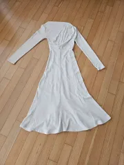 アイボリー ロング スリーブ フレア ONE PIECE