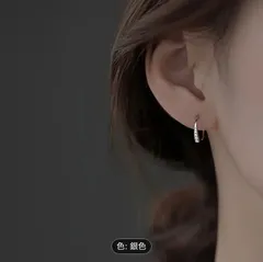 t83 キラ付き ミニフープピアス シンプル 上品 小ぶり 大人アクセサリー