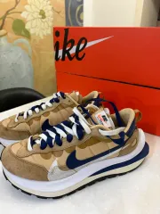 NIKE SACAI ヴェイパーワッフル セサミ アンド ブルー ボーイ 265