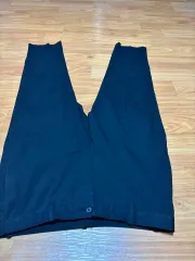 ユニクロ 薄い ブラック スラックス 新品 32 36サイズ 39,000円