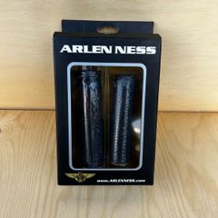 ダイナ用 スクリーミンイーグルⅡ スリップオンマフラー - メルカリ