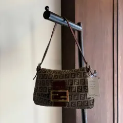 16069 - FENDI フェンディ ズッカ マンマバケット バッグ
