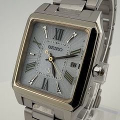 稼働美品 セイコーLk レディース腕時計 1B22-0CF0 スクエア シルバー