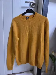 ユニクロ マスタードカラー ニットセーター