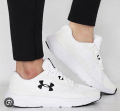 アンダーアーマー サージ ランニング