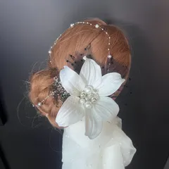 ha238 髪飾り 卒業式 成人式 袴 結婚式 着物 振袖　ゆり　ブラック　白