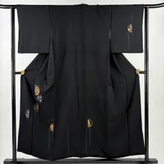 付下げ 身丈155cm 裄丈63.5cm S 袷 草花 流水 金銀彩 刺繍 黒 正絹 秀品 【中古】