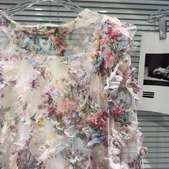 花柄フリルブラウス トップス ラウンドネック 長袖