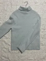 スカイブルー ニット