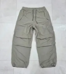 M GU パラシュート パンツ 31 33インチ ベージュ カラー