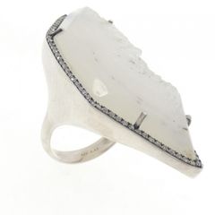 Item thumbnail for item 1f7e5e56-7e9f-45a7-aa4a-005795a64254