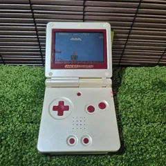 82R86:ゲームボーイアドバンスSP ファミコンカラー　本体のみ