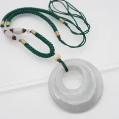 Q286 翡翠? ヒスイ? ネックレス 大ぶり 紐 デザイン アンティーク