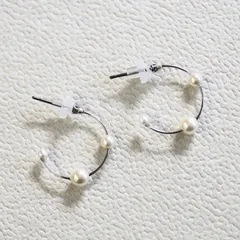 パールフックピアス　チタンポスト