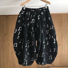 COMMEdesGARCONS 花柄かぼちゃサルエルパンツ COMMEdesGARCONS 花柄かぼちゃサルエルパンツ - メルカリ