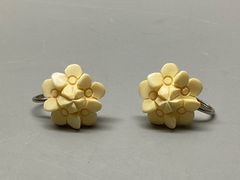 Item thumbnail for item c9b253b7-5470-4bad-a0f4-5538b4ce59b5