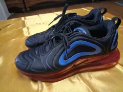 NIKE エアマックス 720 ブラック/ブルー/レッド スニーカー: 傷なし、最高です