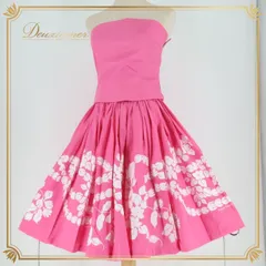 フラダンス 衣装 ツーピース セットアップ 上下セット タヒチインポーツ ピンク系 TAHITI IMPORTS チューブトップ 花柄 かわいい 華やか 鮮やか 明るい 白 ハワイアン アロハ ハワイアンプリント フラ ダンス レッスン 練習のサムネイル