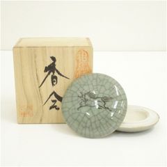 柳海剛作 朝鮮青磁 象嵌鶴紋香合 共箱 送料込み260623 - メルカリ
