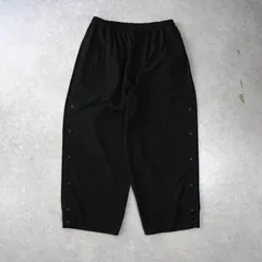 ワイスリー  バックロゴ サイドスリットボタン トラックパンツ ハーフパンツ ブラック