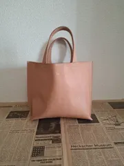 牛革　ヌメ革　B5サイズ収納可　トートバッグ