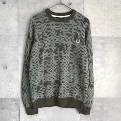 【3月5日までの限定価格】フレッドペリー ロゴ 総柄 ウール ニット カーキ系